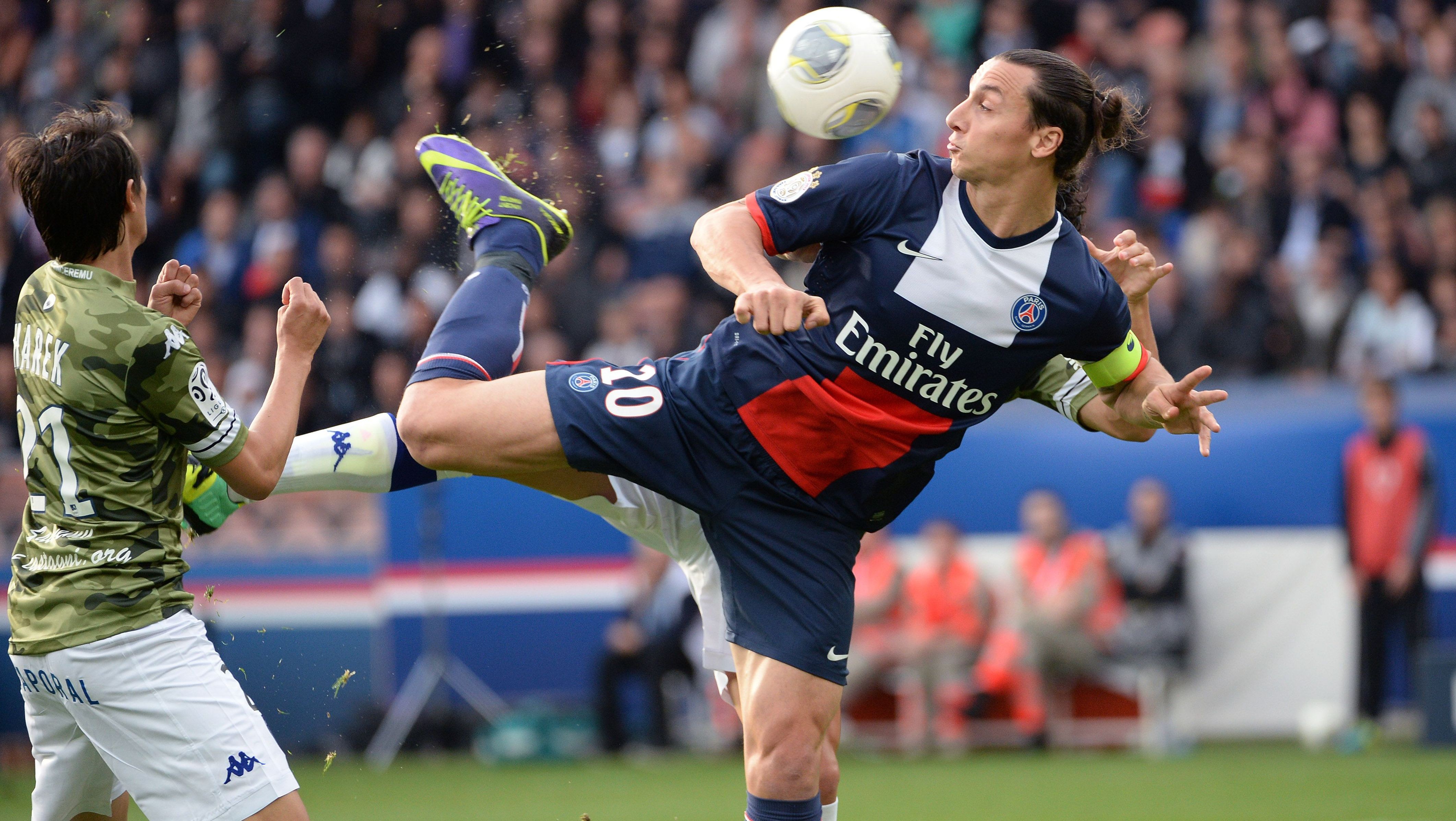 Zlatan_Ibrahimovic_paticka_gol